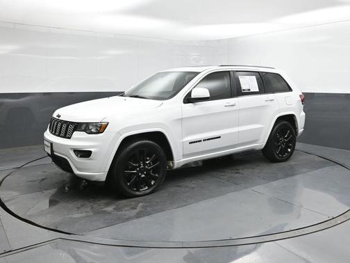 Bright White Clearcoat 2020 Jeep Grand Cherokee Altitude