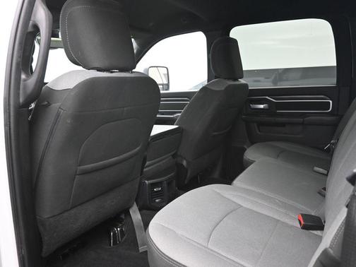 Bright White Clearcoat 2024 RAM 2500 Big Horn