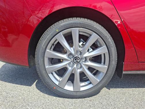 Soul Red Crystal Metallic 2026 Mazda Mazda3 FWD w/Preferred Package