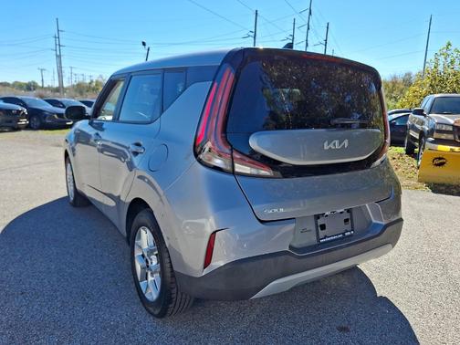 Steel Gray 2023 Kia Soul LX