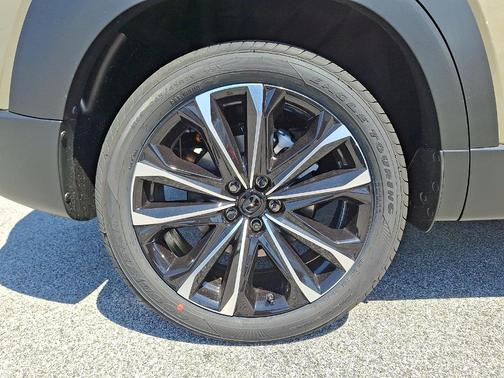 Zircon Sand Metallic 2026 Mazda CX-50 2.5 Turbo