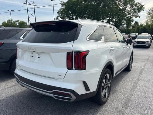 Snow White Pearl 2024 Kia Sorento Hybrid EX