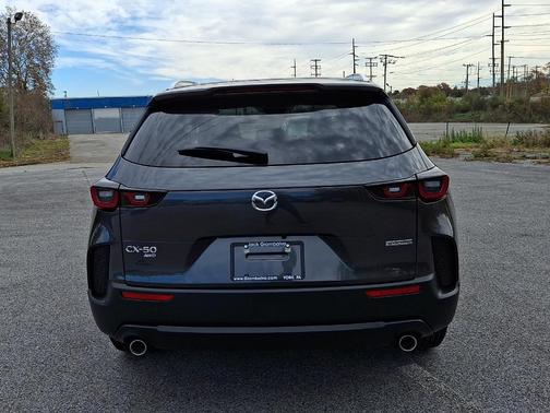 2025 Mazda CX-50 2.5 S Preferred Package