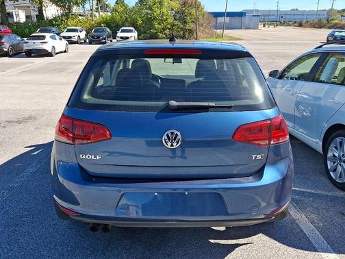 2015 Volkswagen Golf Auto TSI SE