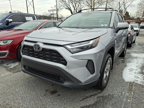 2025 Toyota RAV4 XLE