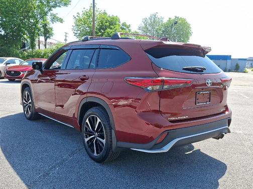2022 Toyota Highlander XSE