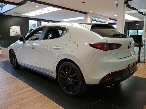 2025 Mazda Mazda3 FWD w/Select Package