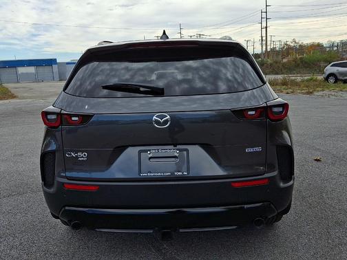 2026 Mazda CX-50 Premium