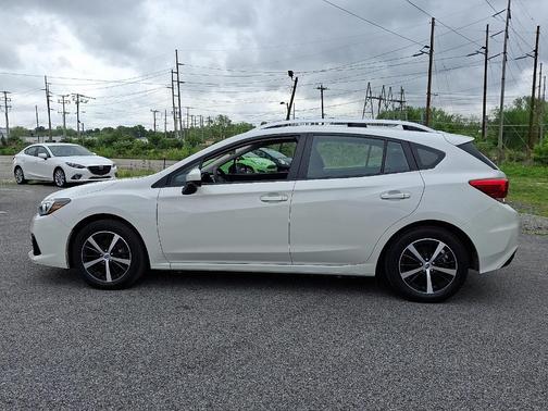 2023 Subaru Impreza 2.0i Premium