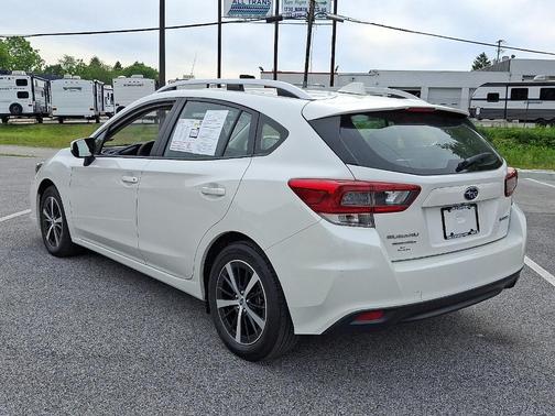 2023 Subaru Impreza 2.0i Premium