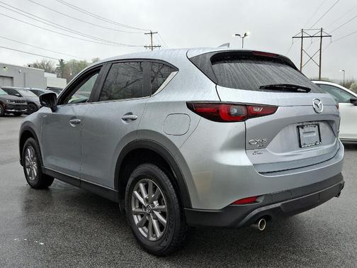 2022 Mazda CX-5 2.5 S Preferred Package