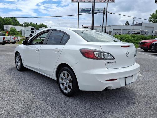 2013 Mazda Mazda3 i Sport