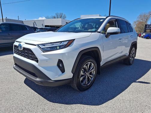 2024 Toyota RAV4 Hybrid XLE Premium