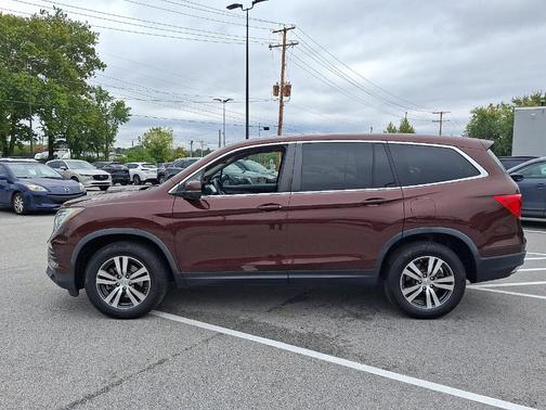 2017 Honda Pilot EX-L w/ Navigation