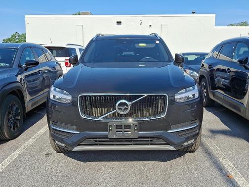 2018 Volvo XC90 T6 Momentum