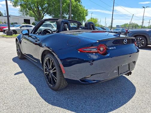 Deep Crystal Blue Mica 2026 Mazda MX-5 Miata