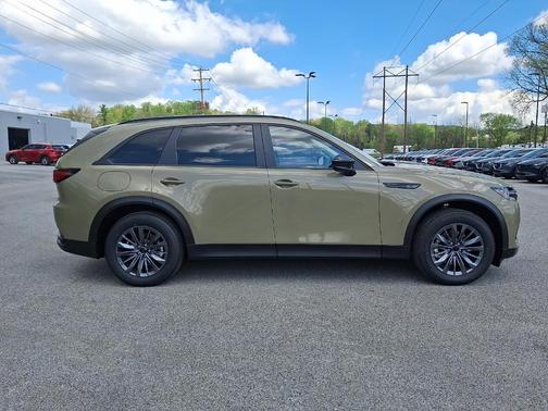 Zircon Sand Metallic 2026 Mazda CX-70 SCP