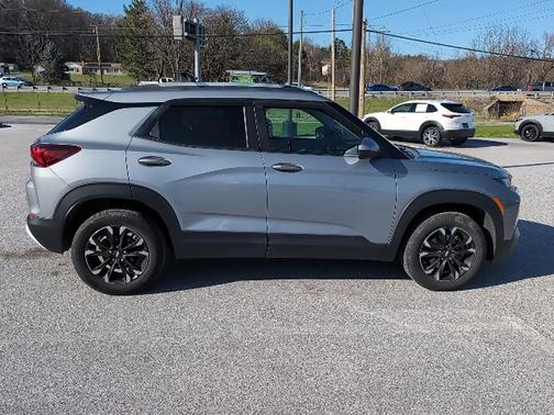 Sterling Gray Metallic 2023 Chevrolet Trailblazer LT