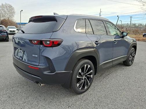 2026 Mazda CX-50 Premium Plus
