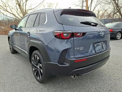 2026 Mazda CX-50 Premium Plus