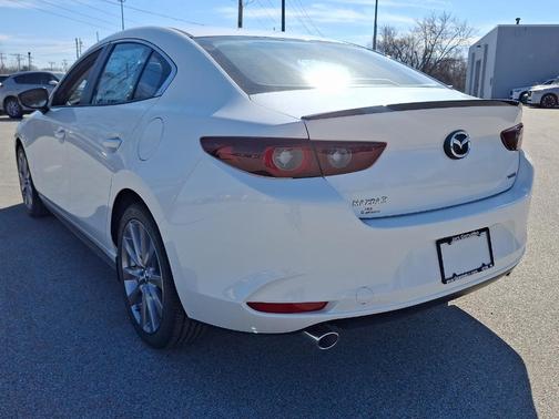 2025 Mazda Mazda3 FWD w/Preferred Package