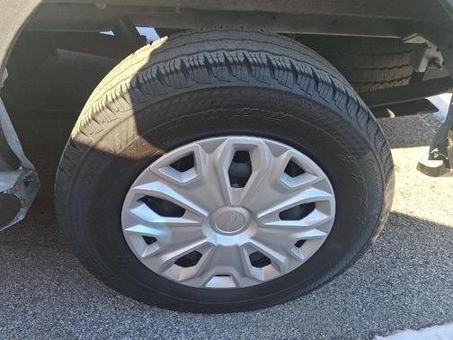 2024 Ford Transit-250 