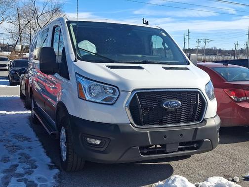 2024 Ford Transit-250 