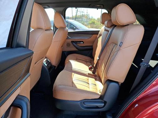 2025 Mazda CX-70 CX-70