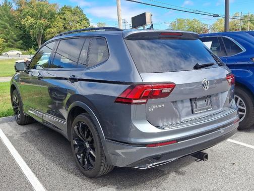 2021 Volkswagen Tiguan 2.0T SE R-Line Black