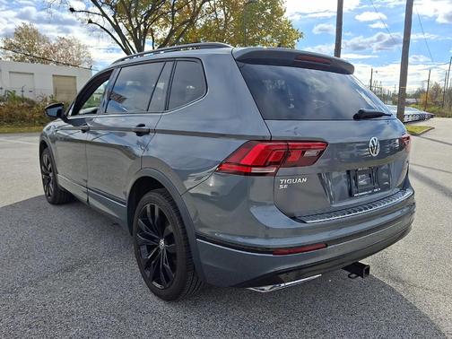 2021 Volkswagen Tiguan 2.0T SE R-Line Black