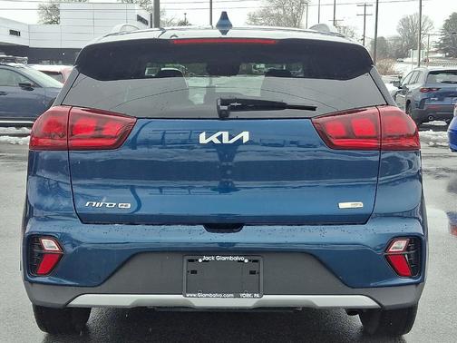 2022 Kia Niro LX