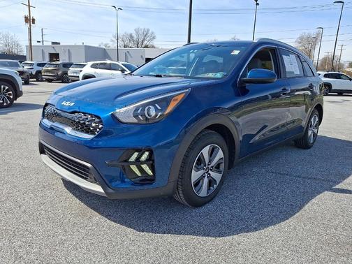 2022 Kia Niro LX