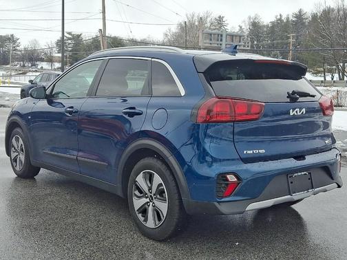2022 Kia Niro LX