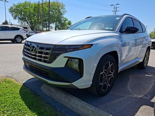 White Pearl 2024 Hyundai TUCSON Hybrid N Line