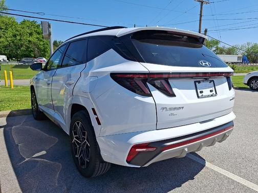 White Pearl 2024 Hyundai TUCSON Hybrid N Line