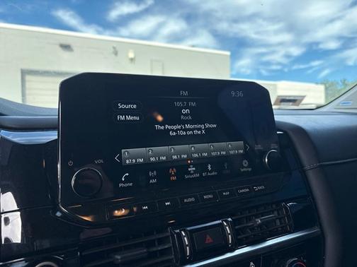 Black 2023 Nissan Pathfinder SL