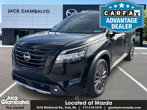 Black 2023 Nissan Pathfinder SL