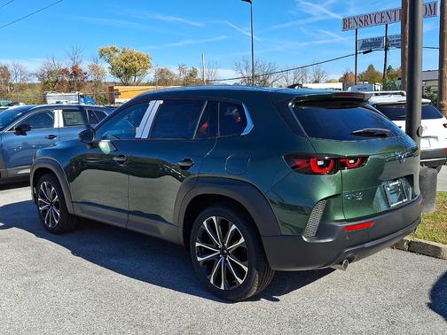 2026 Mazda CX-50 Premium