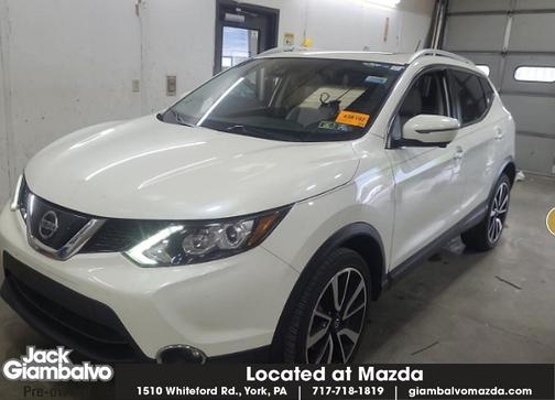 White 2019 Nissan Rogue Sport SL