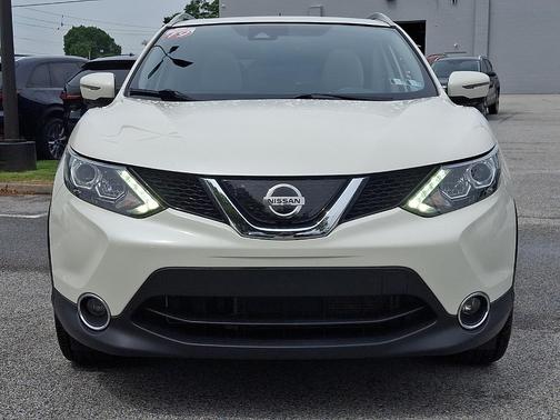 White 2019 Nissan Rogue Sport SL