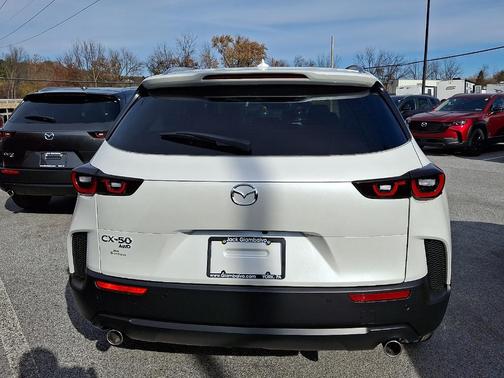 2026 Mazda CX-50 Premium