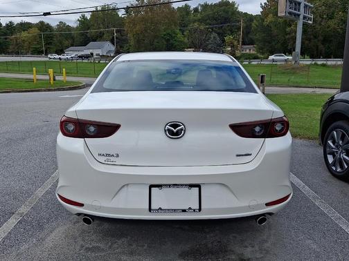 2022 Mazda Mazda3 FWD w/Preferred Package