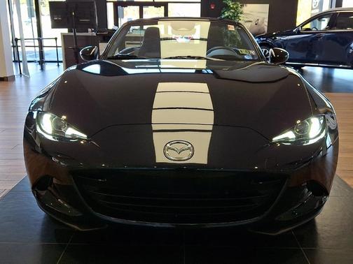 2024 Mazda MX-5 Miata Sport