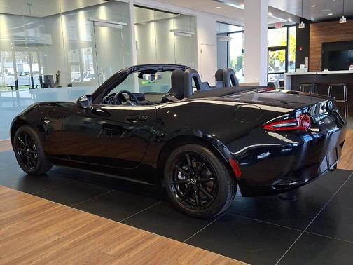 2024 Mazda MX-5 Miata Sport