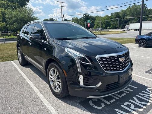 Black Metallic 2020 Cadillac XT5 Premium Luxury