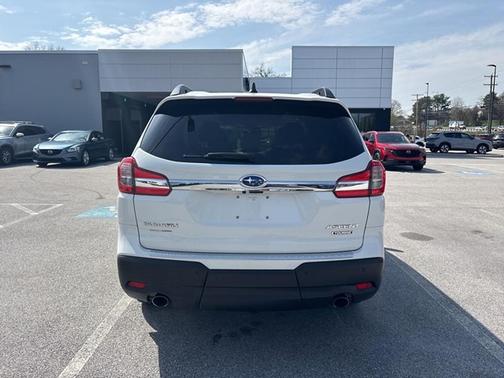 White 2019 Subaru Ascent Touring 7-Passenger