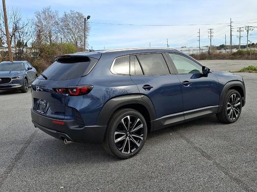 2026 Mazda CX-50 Premium