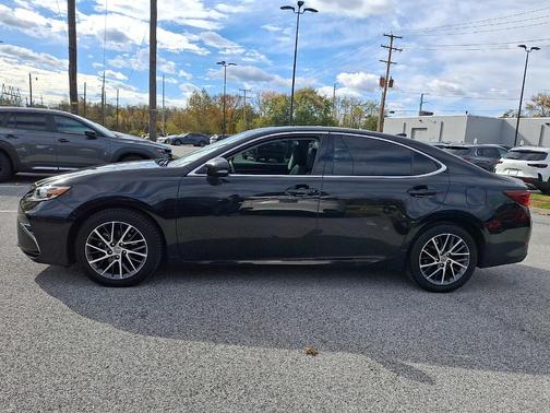 2017 Lexus ES 350 Base