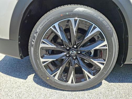 Platinum Quartz Metallic 2026 Mazda CX-90 PHEV Premium Plus