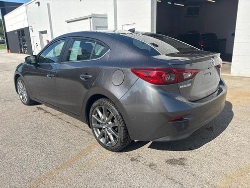 Machine Gray Metallic 2018 Mazda Mazda3 Touring